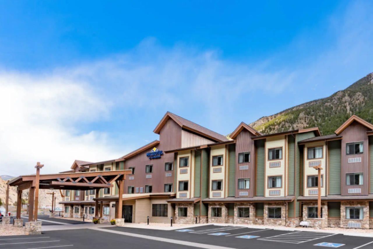 Microtel Inn & Suites By Wyndham Georgetown Lake Exterior photo