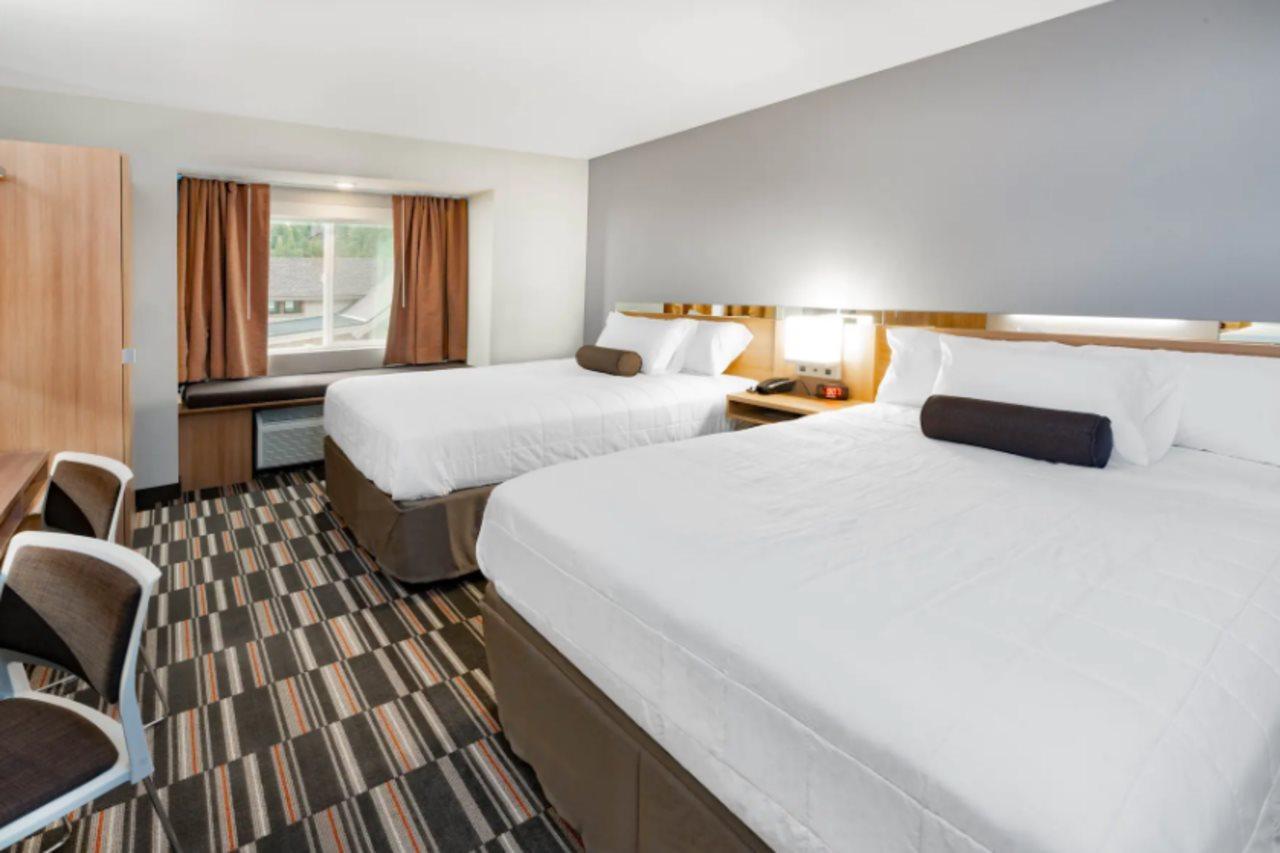 Microtel Inn & Suites By Wyndham Georgetown Lake Exterior photo