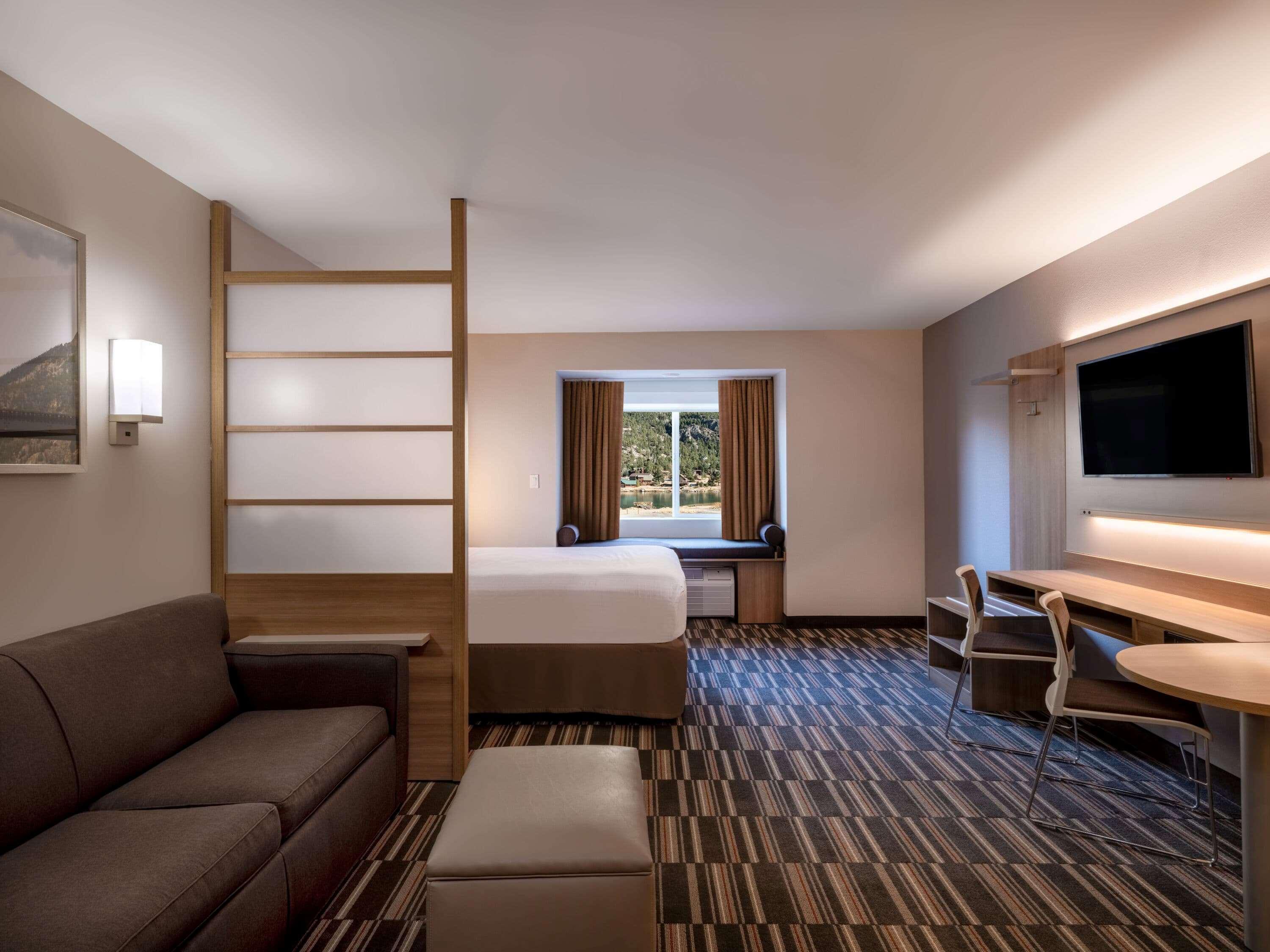 Microtel Inn & Suites By Wyndham Georgetown Lake Exterior photo
