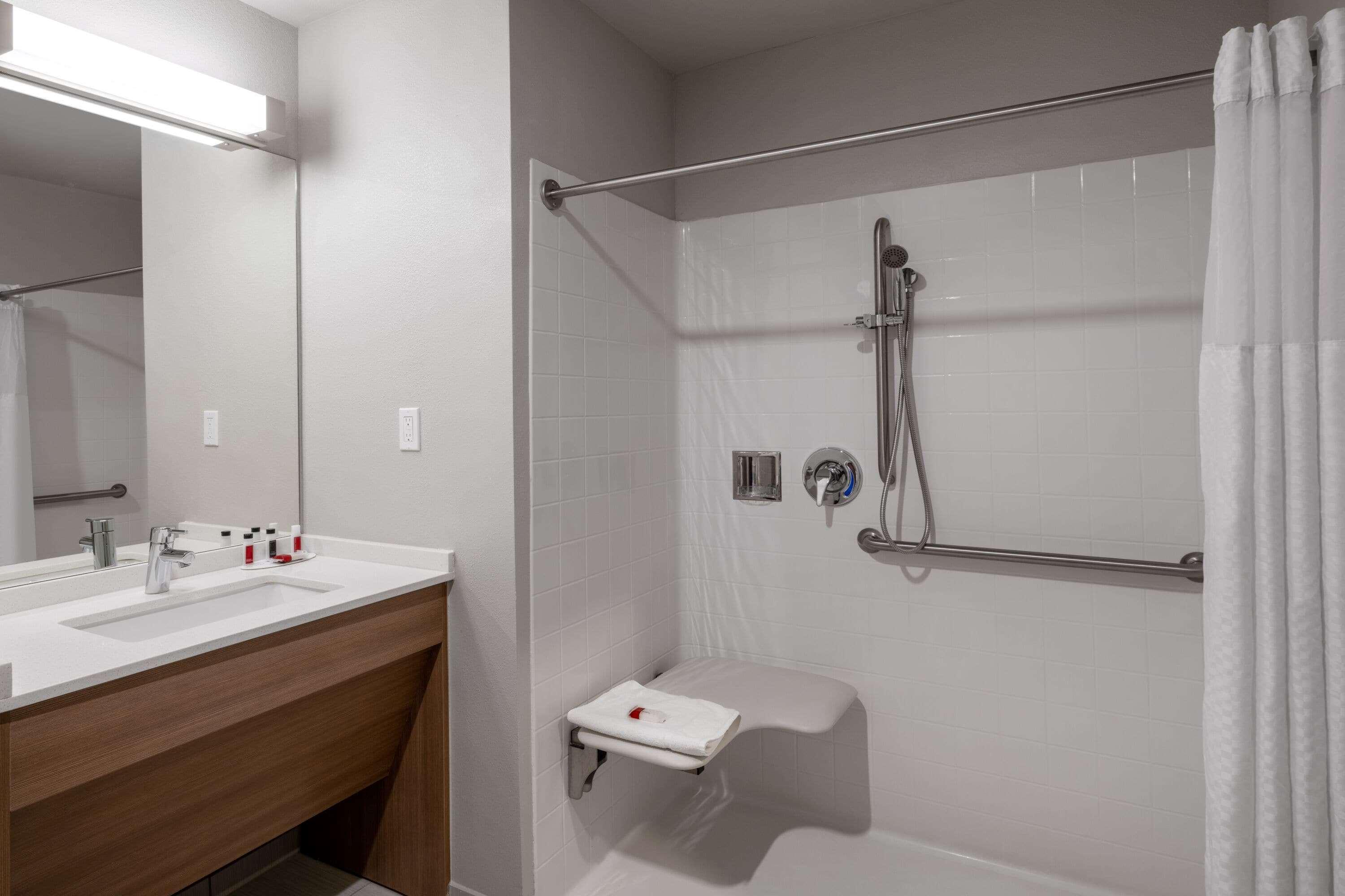 Microtel Inn & Suites By Wyndham Georgetown Lake Exterior photo
